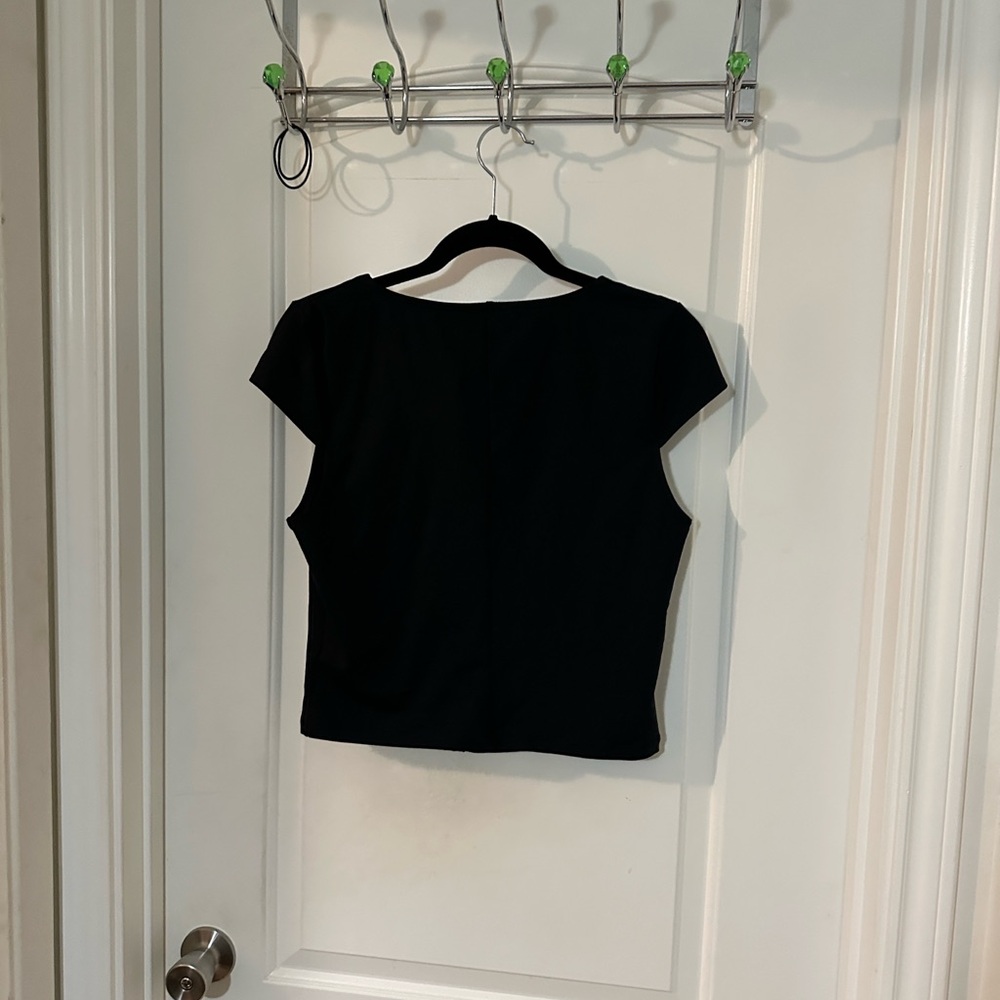 Bebe Elegant Black Crop Top - Picture 3 of 3